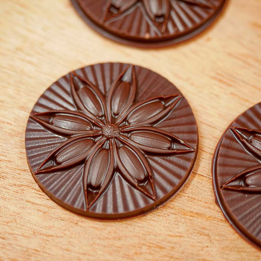 Chocolat noir 76% & badiane (anis étoilé) 2 Chocolat noir 76% & badiane (anis étoilé) – Image 2
