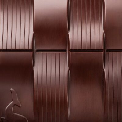 Tablette de chocolat noir sans sucre 76%