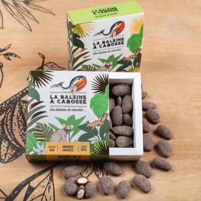 Chocolatier à Marseille - Chocolaterie artisanale La Baleine à cabosse 4 Les amandes enrobées de chocolat noir 65%